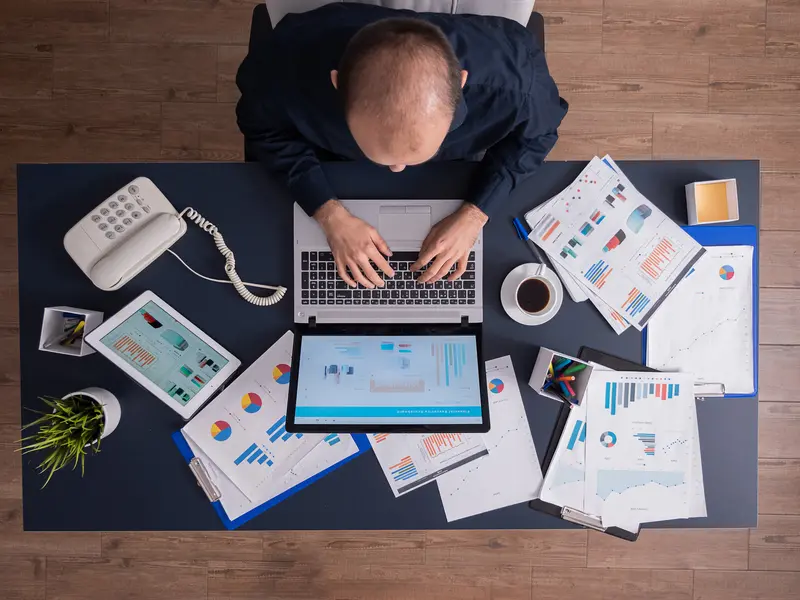 Comparatif Odoo open source face aux logiciels comptables propriétaires