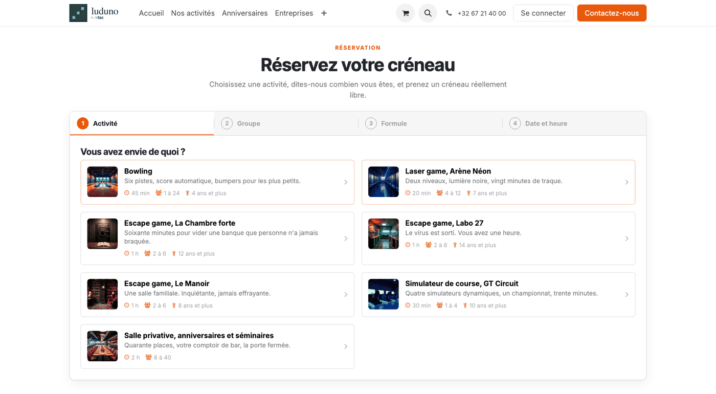 Écran de choix de l'activité dans le parcours de réservation Luduno, avec bowling, laser game, escape games et simulateur de course