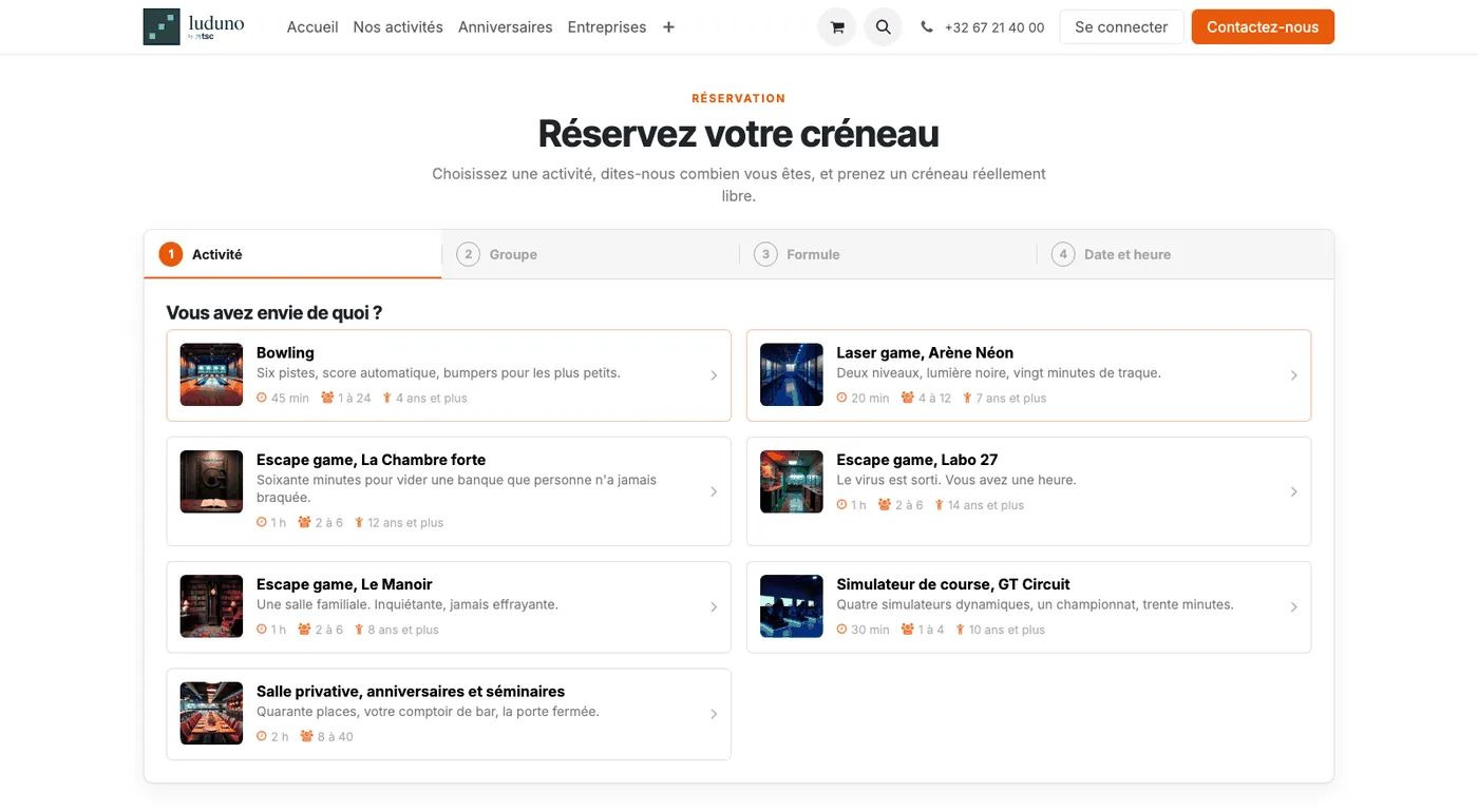 Écran de choix de l'activité dans le parcours de réservation Luduno, avec bowling, laser game, escape games et simulateur de course